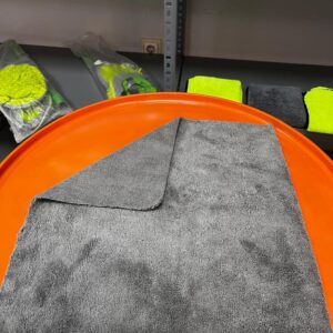 GT CAR CARE Mikrofiber Temizlik Bezi 40x40 cm – Araç ve tüm yüzeylerde hızlı ve etkili temizlik sağlar